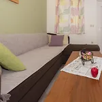Max * Ražanac