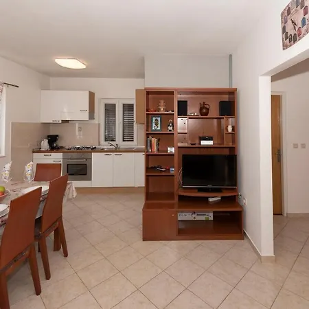 Appartement Max Ražanac