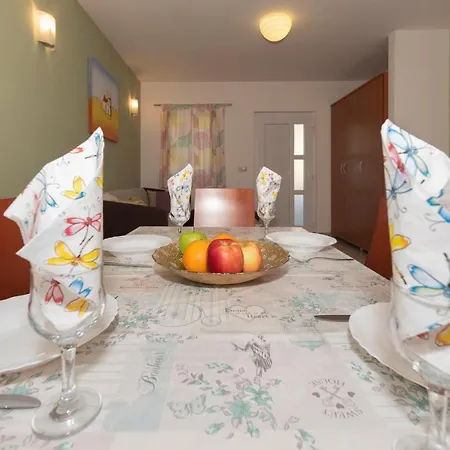 Max Appartement Ražanac